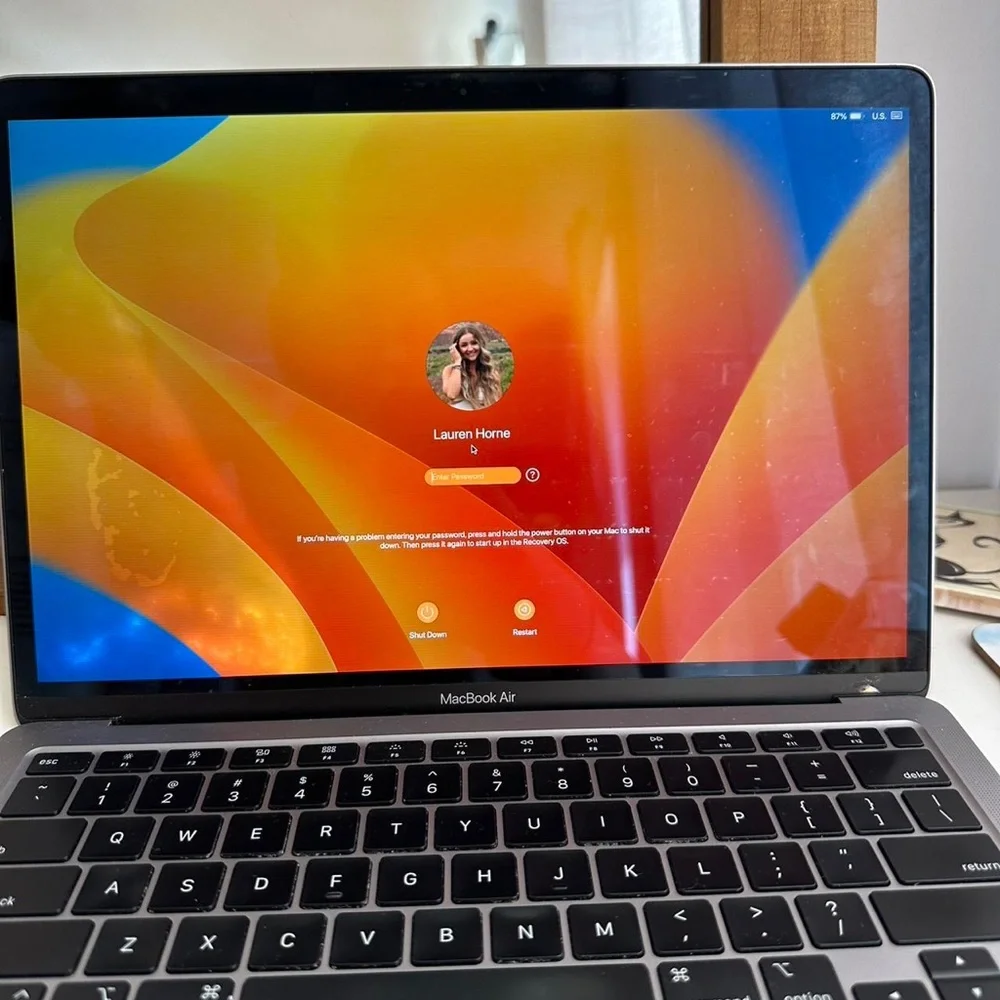 Apple MacBook Air - Sleek Black Design